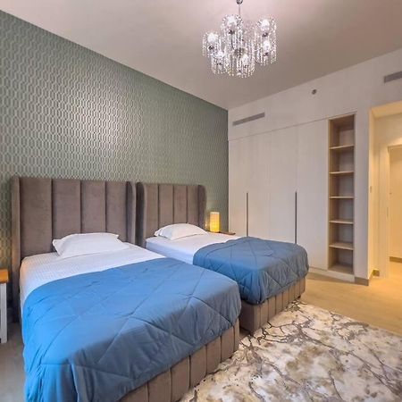 Lovely 2-Bedroom Vacation Home Near Beach Dubaj Zewnętrze zdjęcie