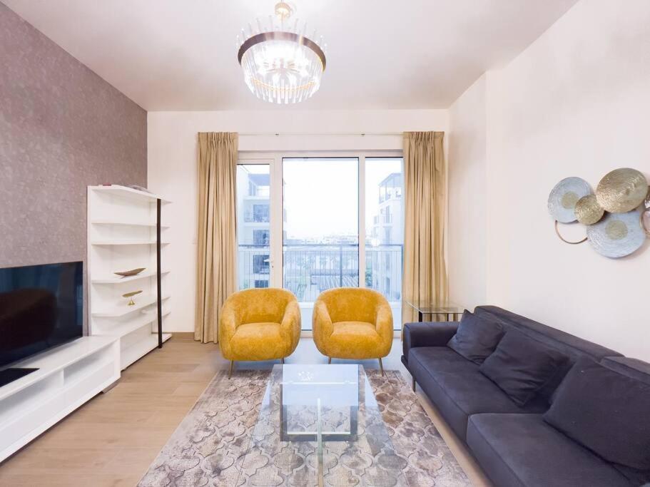 Lovely 2-Bedroom Vacation Home Near Beach Dubaj Zewnętrze zdjęcie
