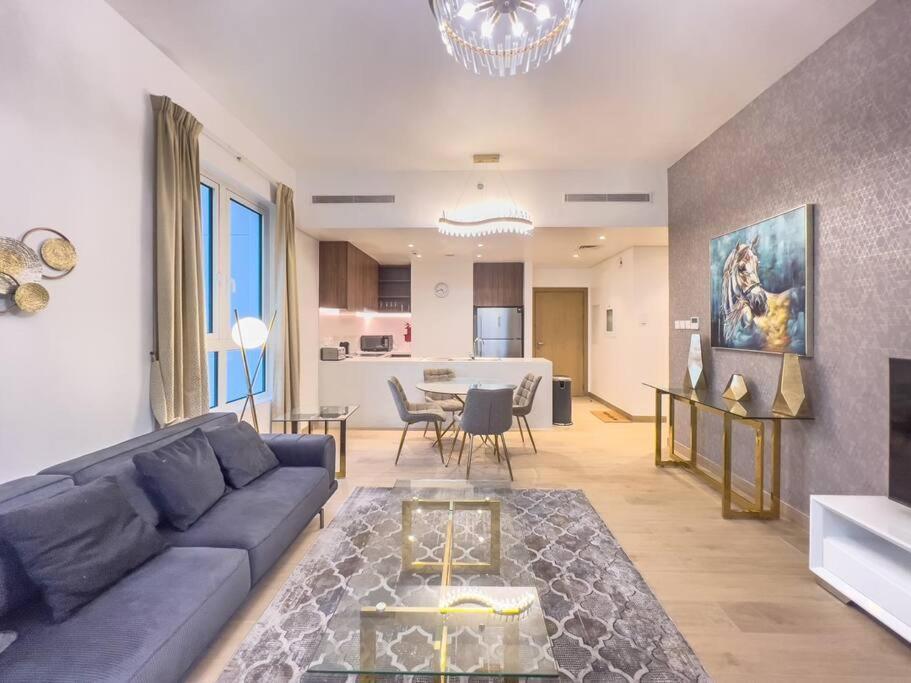Lovely 2-Bedroom Vacation Home Near Beach Dubaj Zewnętrze zdjęcie