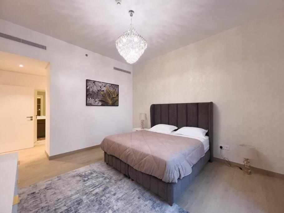 Lovely 2-Bedroom Vacation Home Near Beach Dubaj Zewnętrze zdjęcie