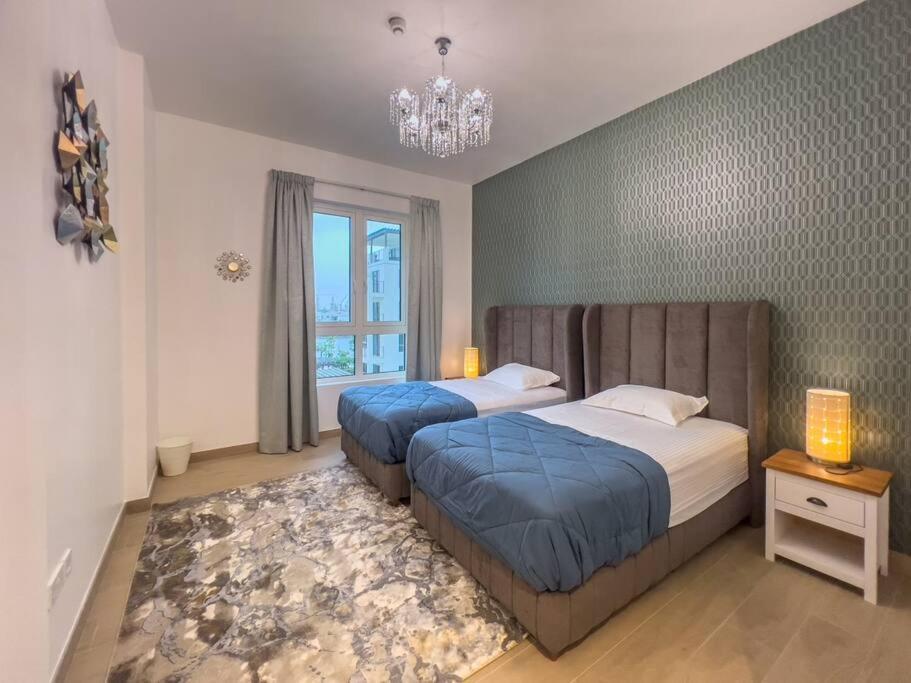 Lovely 2-Bedroom Vacation Home Near Beach Dubaj Zewnętrze zdjęcie